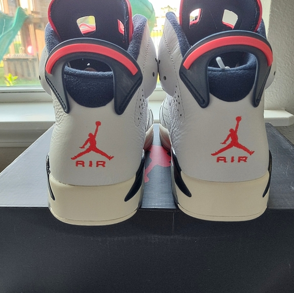 *SOLD* Jordan Retro 6 (Tinker) - Picture 5 of 7